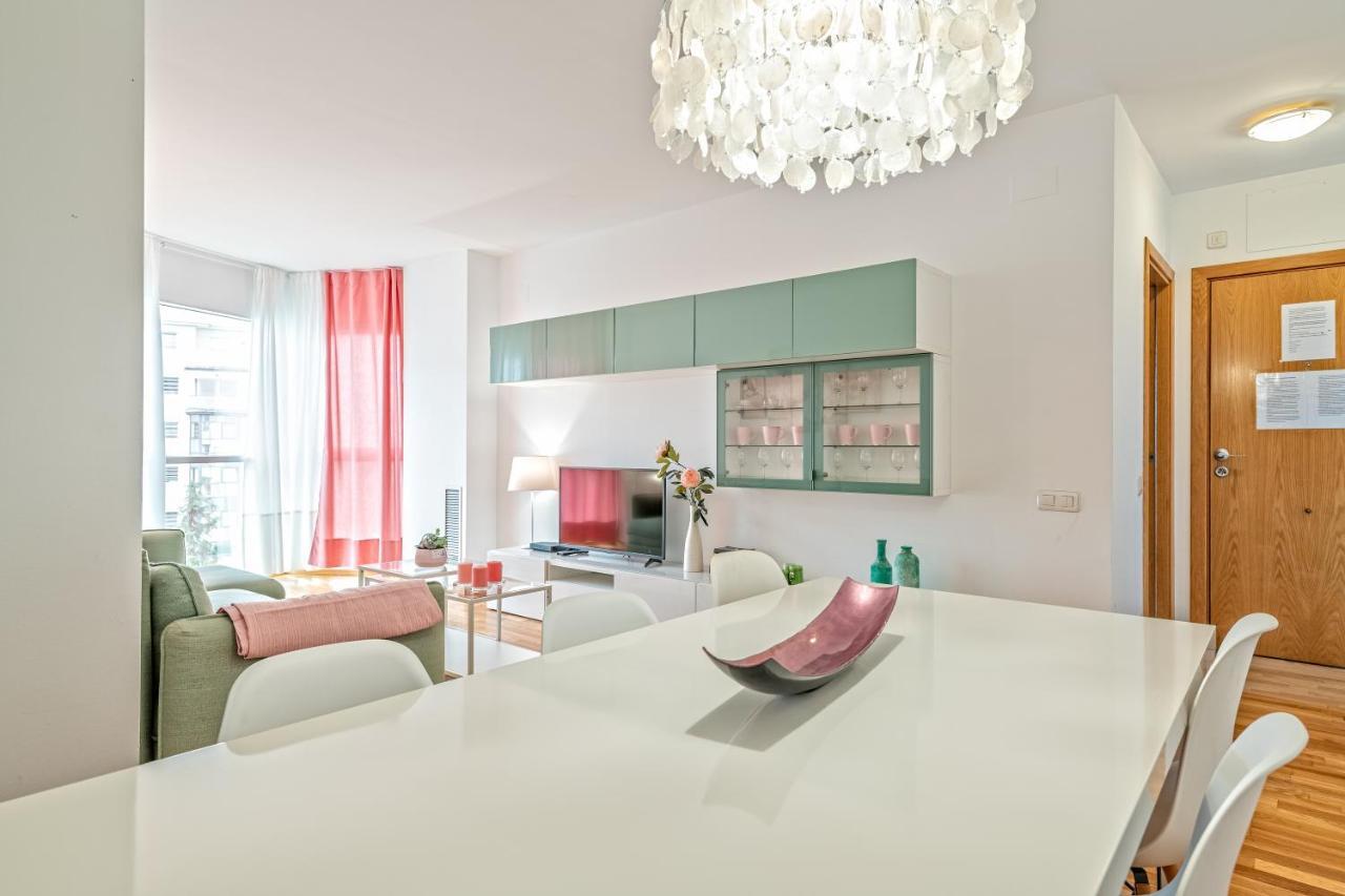 Calido Apartamento Con Piscina En Barcelona Appartement *